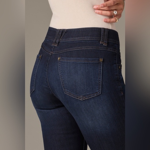 WIT & WISDOM Brittany Mid-Rise Itty Bitty Boot Jeans - Picture 4 of 11